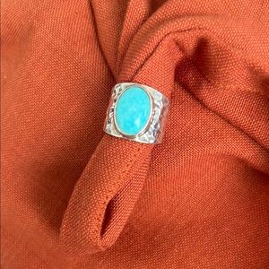 Chic 925 Sterling Silver Ring with Turquoise Accent